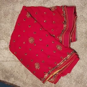 🌟 "Ready in Style – Georgette Saree with Matching Blouse Included"